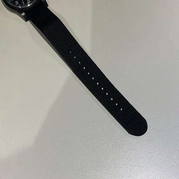 RARE BRAND NEW DAISO MILI WATCH MILITARY FIELD WATCH BLACK (1) - Picture 3 of 6